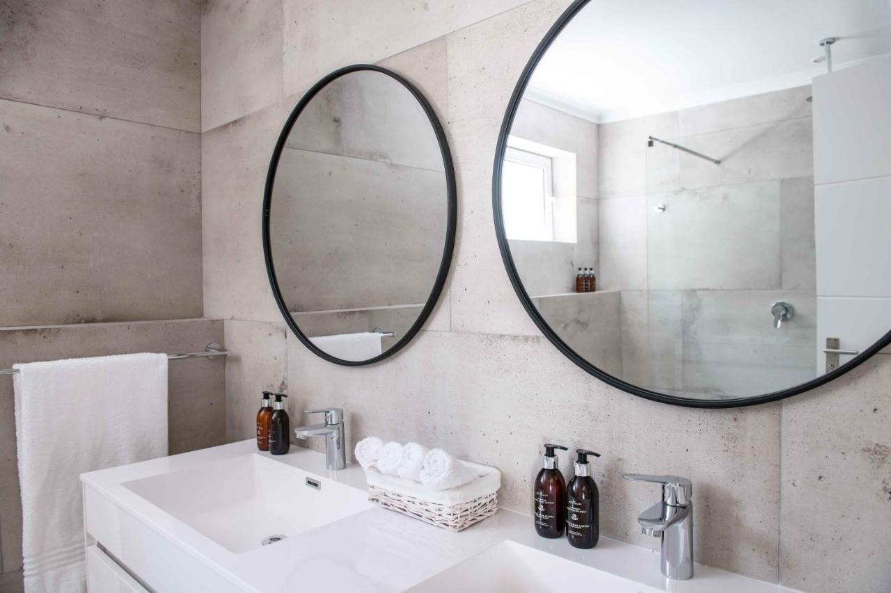 Bay Reflections Camps Bay Luxury Serviced Apartments Città del Capo Esterno foto