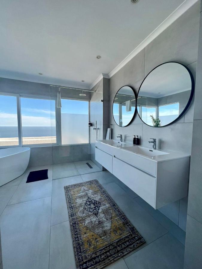 Bay Reflections Camps Bay Luxury Serviced Apartments Città del Capo Esterno foto