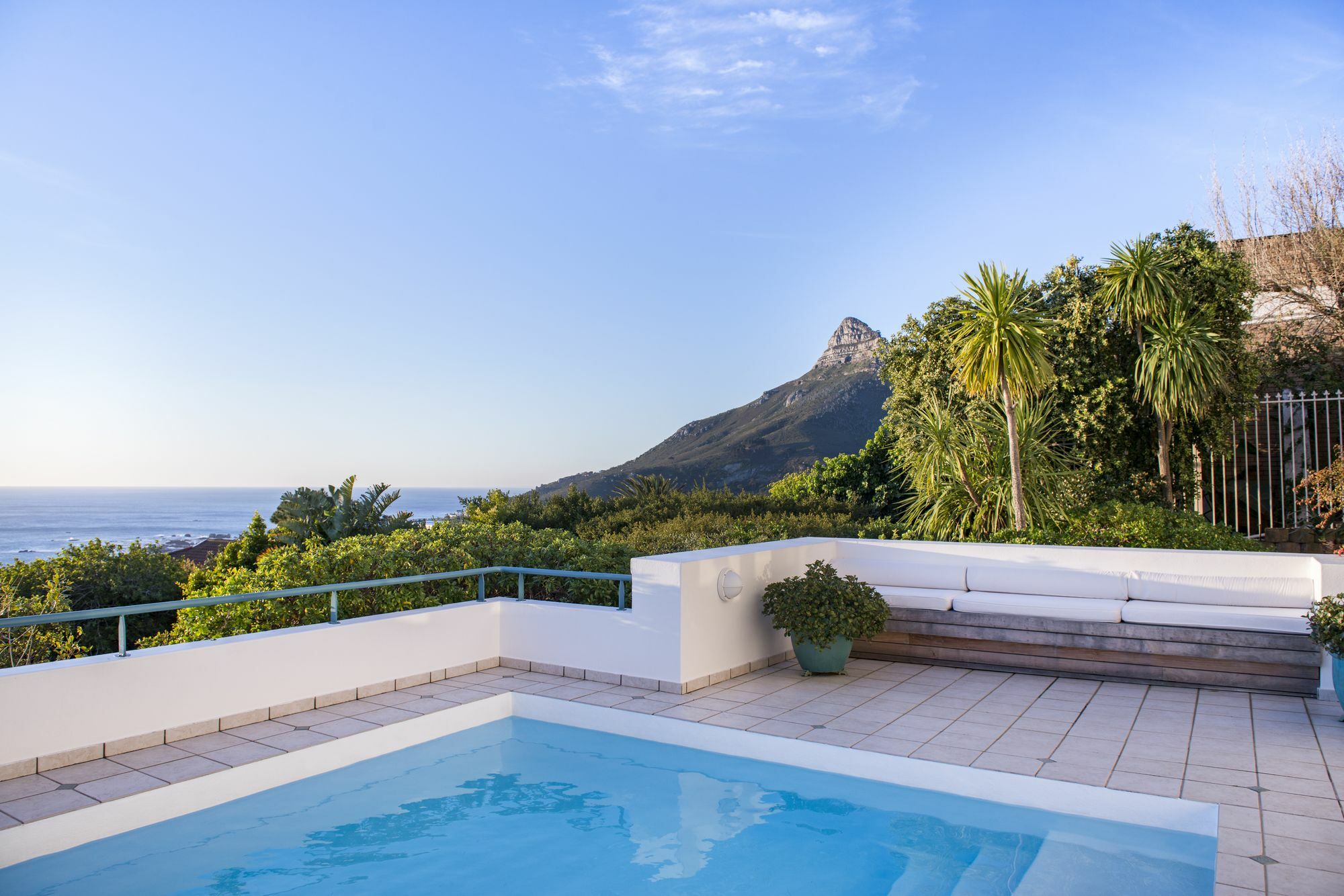 Bay Reflections Camps Bay Luxury Serviced Apartments Città del Capo Esterno foto